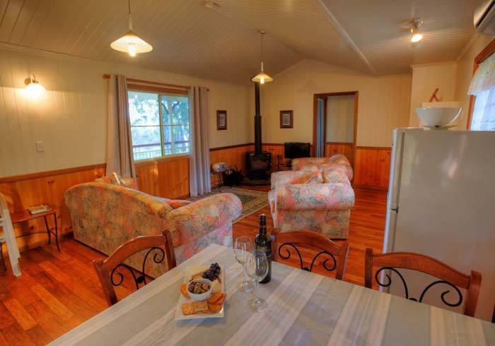 Accommodation Creek Cottages & Sundown View Suites Ballandean Rum bild